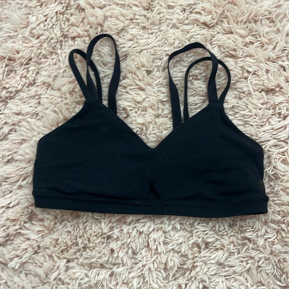 BLACK LULU SPORTS BRA SIZE:2